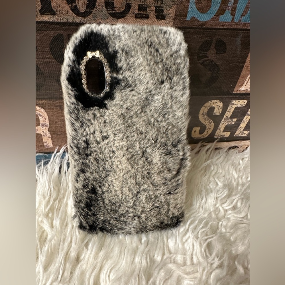 New Black Faux Fur Bling iPhone X Case Phone 📱 Holder